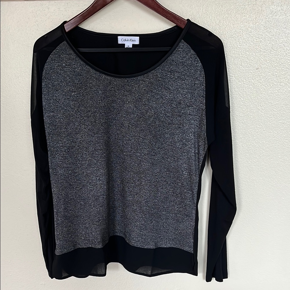 Calvin Klein Women's Black and Gray Top